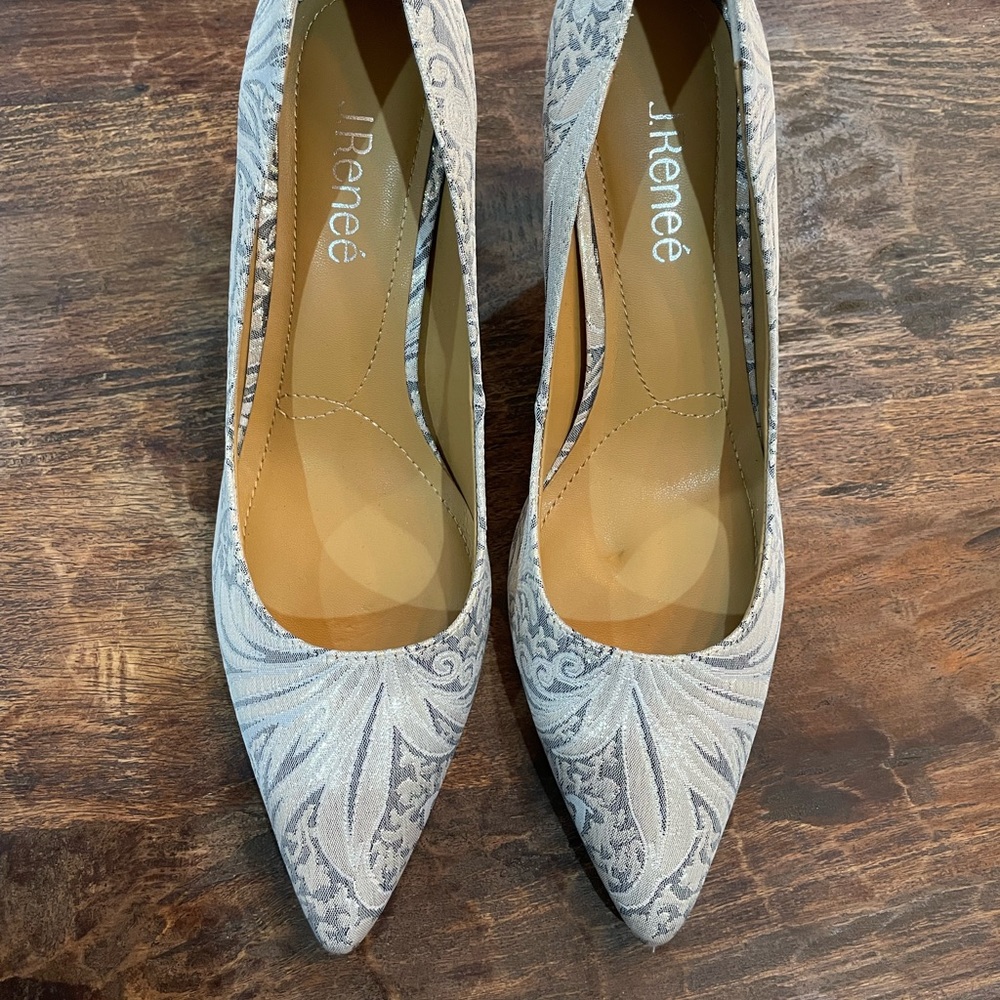 Gray, Cream and Gold Stiletto